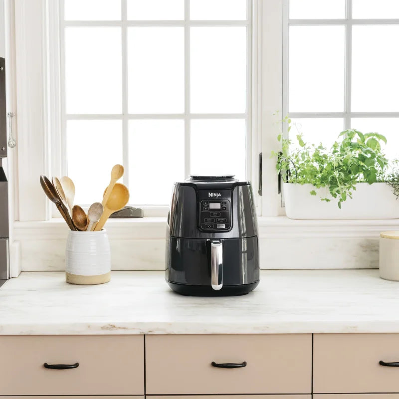 Ninja 4QT Air Fryer, Black, AF100WM FREE SHIPPING