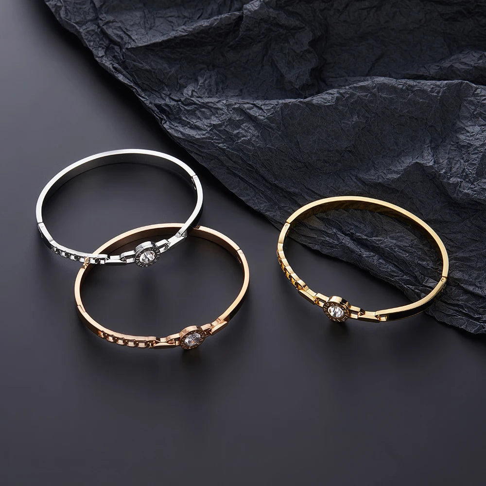 Classic letter cut black enamel gold plated stainless steel bracelet, high quality waterproof silver jewelry