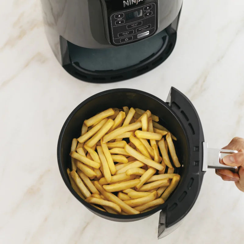 Ninja 4QT Air Fryer, Black, AF100WM FREE SHIPPING