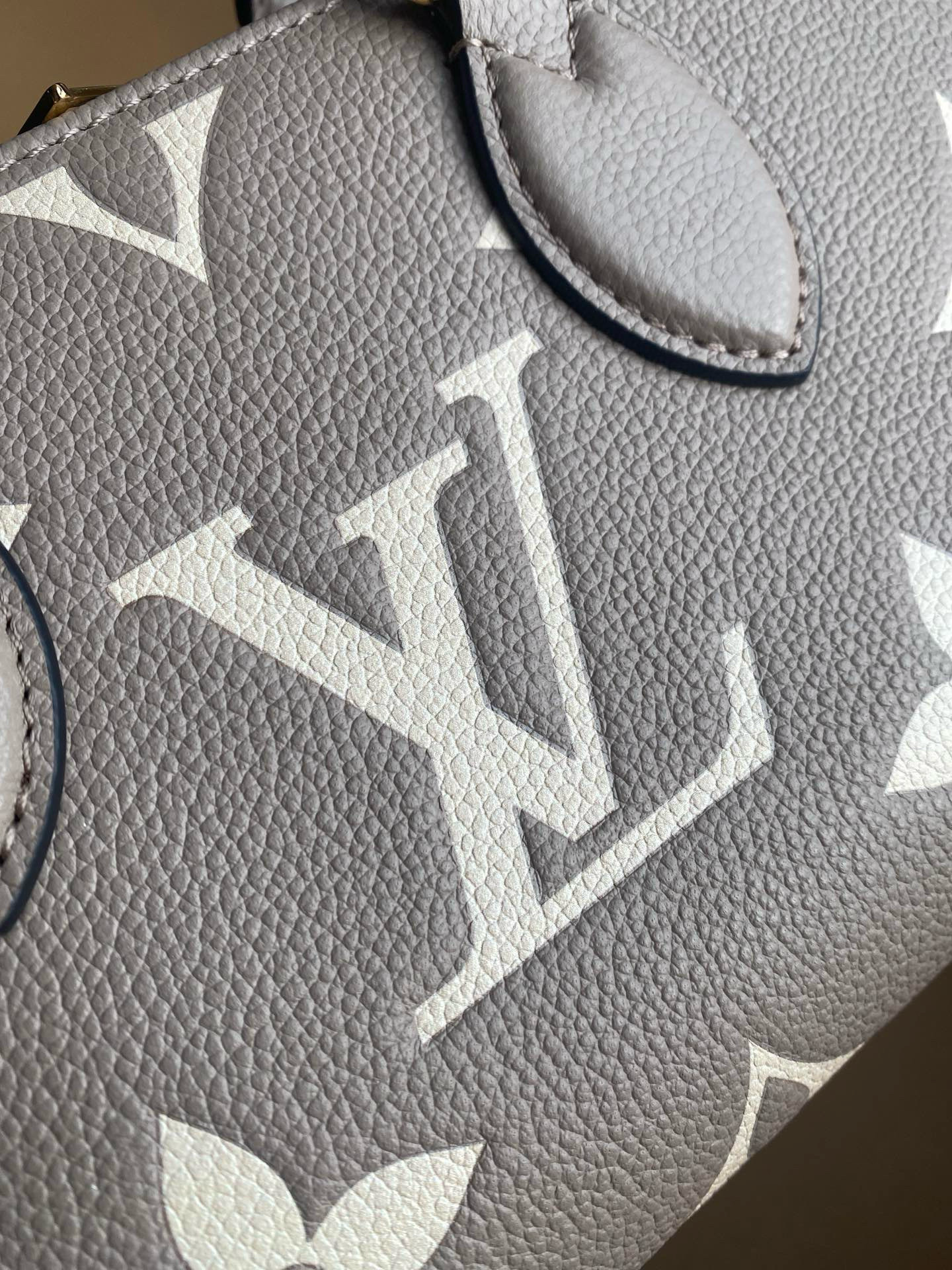 Louis vuitton OnTheGo East West Monogram Worldwide FREE Shipping