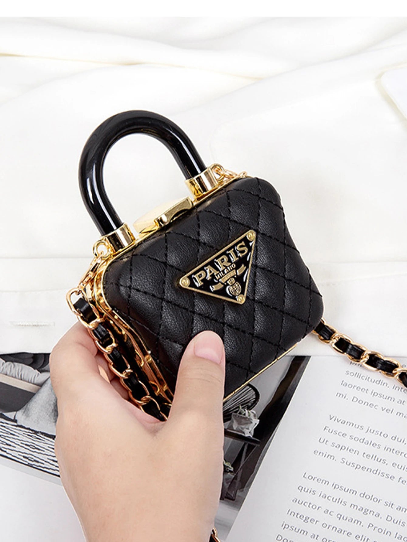 Diamond chain box, exquisite and versatile accessories, niche mini lipstick crossbody bag, earphone bag